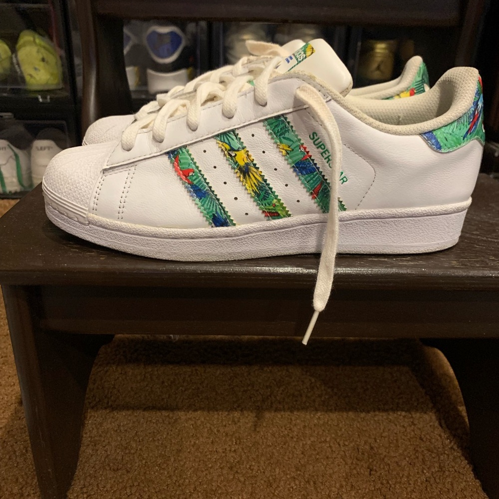 adidas White Sneakers with Iconic Shell Toe and Iridescent Stripes